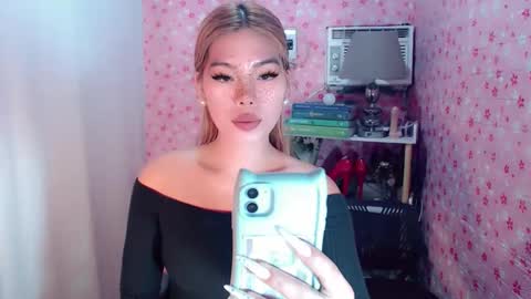 andrea06121998 online show from 5, 2, 2026