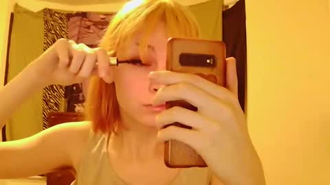 Snapshot of andrea_davenport chatting on 21, 11, 2025 andrea online show from 21, 11, 2025