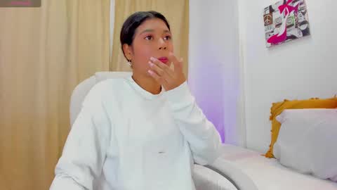 Snapshot of andrea_sancheez chatting on 12, 9, 2025 Andrea online show from 12, 9, 2025