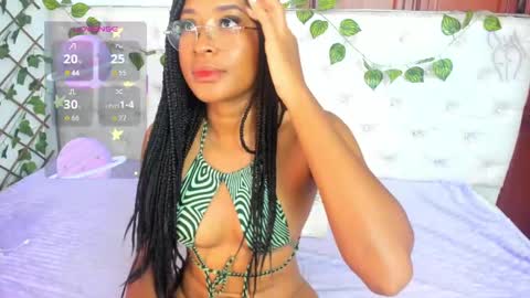 Naomi Andrea Daviss online show from 11, 9, 2025