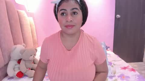 Snapshot of andreasweet2 chatting on 3, 10, 2025 A n d r e a S w e e t online show from 3, 10, 2025