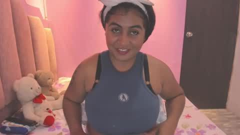 Snapshot of andreasweet2 chatting on 4, 10, 2025 A n d r e a S w e e t online show from 4, 10, 2025