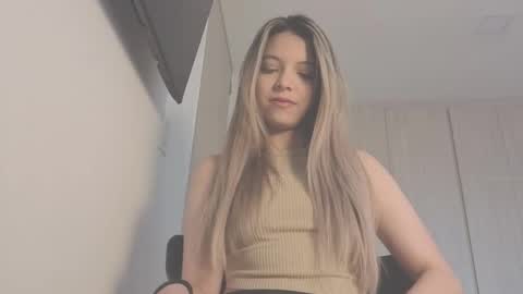 Snapshot of andreau_19 chatting on 13, 1, 2026 andreau 19 online show from 13, 1, 2026