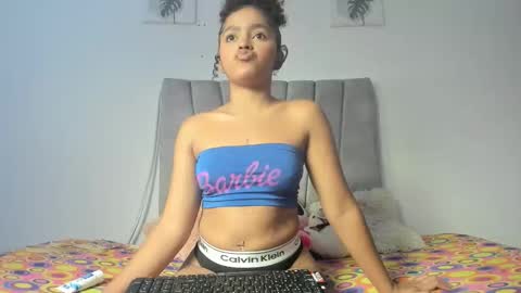 andreina_evans online show from 20, 3, 2026