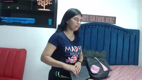 Andreina  online show from 4, 12, 2024