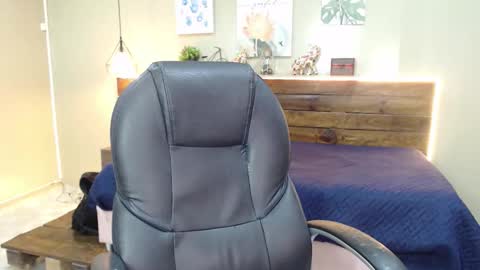 Snapshot of andres1_8 chatting on 30, 11, 2025 IM ANDRES online show from 30, 11, 2025