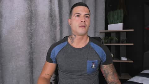 Snapshot of andres_clark chatting on 18, 1, 2025 insta andres clark online show from 18, 1, 2025