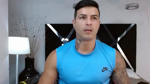 Snapshot of andres_clark chatting on 14, 2, 2025 insta andres clark online show from 14, 2, 2025