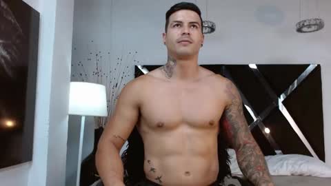 Snapshot of andres_clark chatting on 15, 2, 2025 insta andres clark online show from 15, 2, 2025