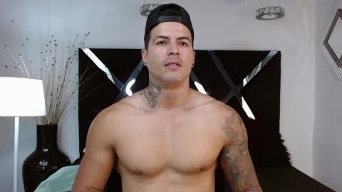 Snapshot of andres_clark chatting on 20, 2, 2025 insta andres clark online show from 20, 2, 2025