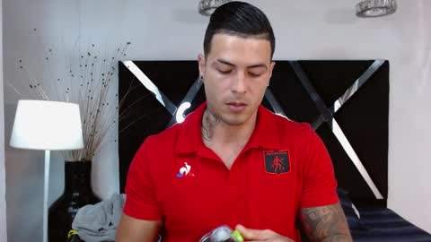 Snapshot of andres_clark chatting on 6, 3, 2025 insta andres clark online show from 6, 3, 2025