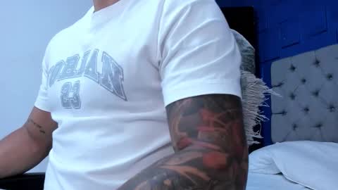 Snapshot of andres_clark chatting on 28, 9, 2025 insta andres clark online show from 28, 9, 2025