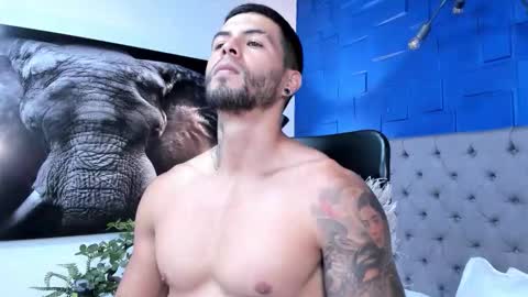 Snapshot of andres_clark chatting on 1, 12, 2025 insta andres clark online show from 1, 12, 2025