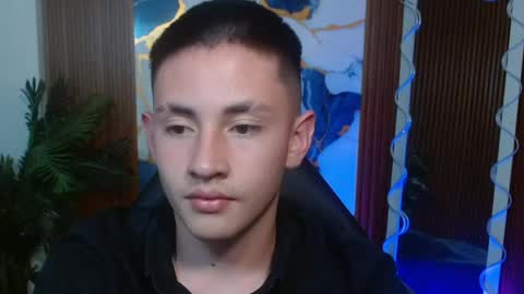 Snapshot of andres_tay chatting on 10, 5, 2026 andres_tay online show from 10, 5, 2026