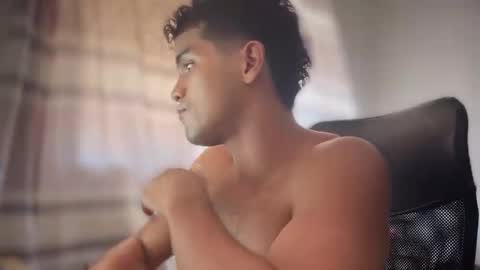 Snapshot of andres_vargas_ chatting on 10, 9, 2025 Andres online show from 10, 9, 2025