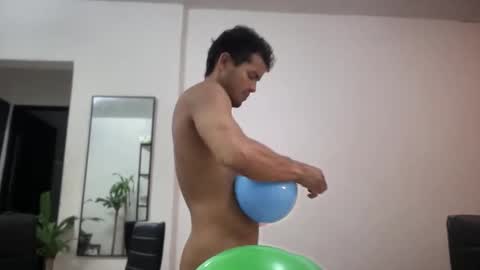 Snapshot of andres_vargas_ chatting on 29, 10, 2025 Andres online show from 29, 10, 2025