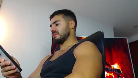 Snapshot of andrew_west_ chatting on 31, 12, 2024 ANDREW WEST online show from 31, 12, 2024