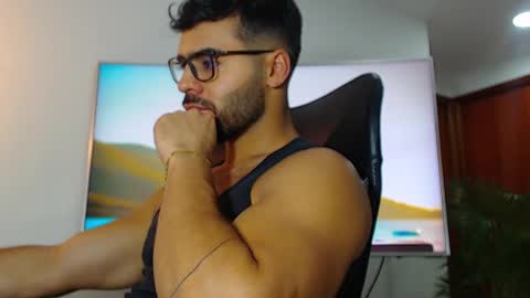 Snapshot of andrew_west_ chatting on 13, 1, 2025 ANDREW WEST online show from 13, 1, 2025