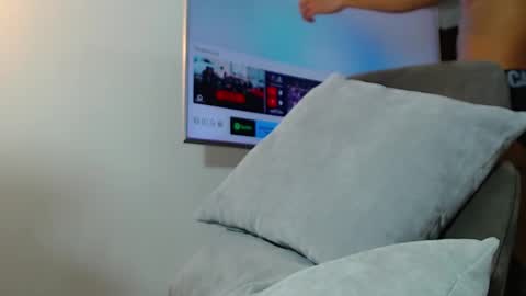 Snapshot of andrew_west_ chatting on 16, 1, 2025 ANDREW WEST online show from 16, 1, 2025