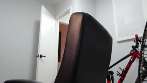 Snapshot of andrew_west_ chatting on 24, 1, 2025 ANDREW WEST online show from 24, 1, 2025