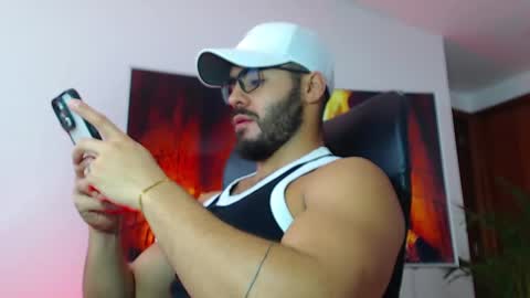 Snapshot of andrew_west_ chatting on 6, 2, 2025 ANDREW WEST online show from 6, 2, 2025