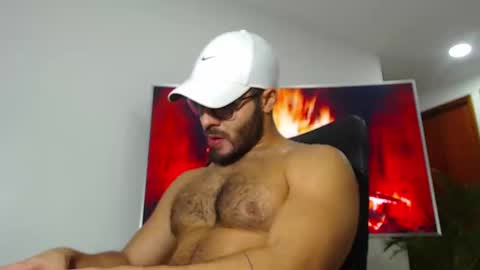 Snapshot of andrew_west_ chatting on 8, 2, 2025 ANDREW WEST online show from 8, 2, 2025