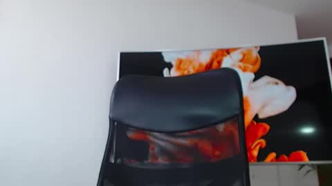 Snapshot of andrew_west_ chatting on 9, 2, 2025 ANDREW WEST online show from 9, 2, 2025