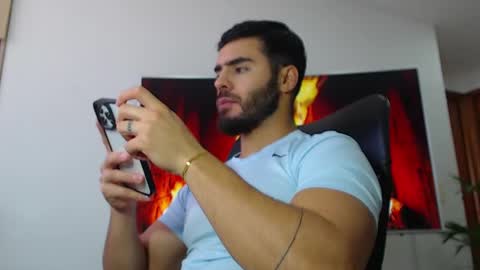 Snapshot of andrew_west_ chatting on 10, 2, 2025 ANDREW WEST online show from 10, 2, 2025