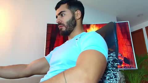 Snapshot of andrew_west_ chatting on 22, 2, 2025 ANDREW WEST online show from 22, 2, 2025