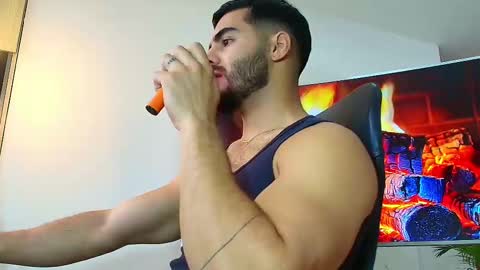 Snapshot of andrew_west_ chatting on 24, 2, 2025 ANDREW WEST online show from 24, 2, 2025