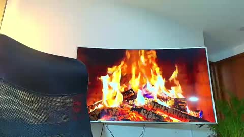 Snapshot of andrew_west_ chatting on 24, 2, 2025 ANDREW WEST online show from 24, 2, 2025