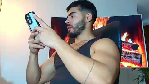 Snapshot of andrew_west_ chatting on 25, 2, 2025 ANDREW WEST online show from 25, 2, 2025