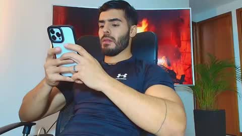 Snapshot of andrew_west_ chatting on 6, 3, 2025 ANDREW WEST online show from 6, 3, 2025