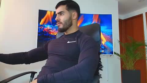 Snapshot of andrew_west_ chatting on 10, 3, 2025 ANDREW WEST online show from 10, 3, 2025