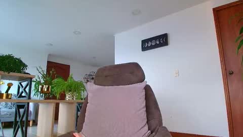 Snapshot of andrew_west_ chatting on 24, 9, 2025 ANDREW WEST online show from 24, 9, 2025