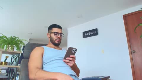 Snapshot of andrew_west_ chatting on 10, 11, 2025 ANDREW WEST online show from 10, 11, 2025