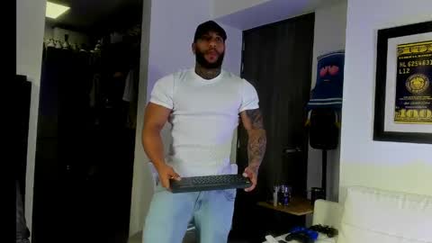Snapshot of andrewjohnson0 chatting on 31, 5, 2026 Andrew Johnson online show from 31, 5, 2026