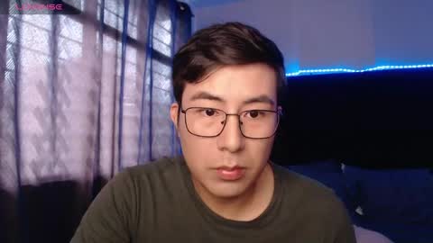 andrewmhilton_ online show from 26, 5, 2026