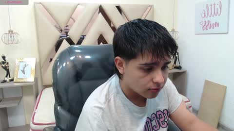 ANDREW online show from 4, 2, 2025