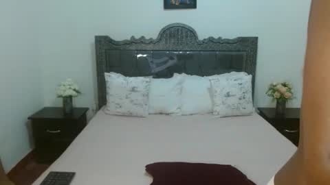 Snapshot of andrienna chatting on 1, 12, 2025 Anna online show from 1, 12, 2025