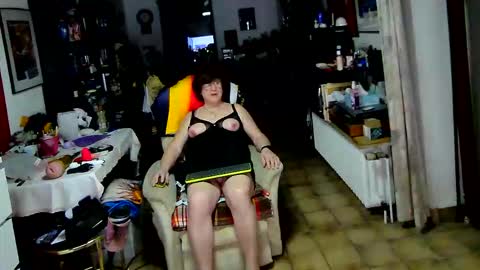 androgynia online show from 4, 5, 2026