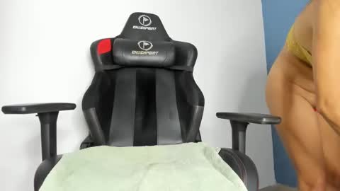 Snapshot of andromeda_02 chatting on 13, 9, 2025 Valentina online show from 13, 9, 2025