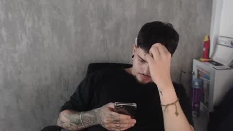 Snapshot of andruwolsom chatting on 22, 9, 2025 andruwolsom online show from 22, 9, 2025