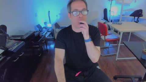 Snapshot of andy0pandi chatting on 20, 9, 2025 Andrew online show from 20, 9, 2025