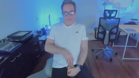 Andrew online show from 15, 11, 2025