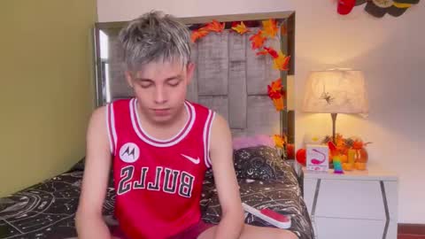 Snapshot of andy_belier chatting on 28, 10, 2025 Andy online show from 28, 10, 2025