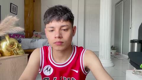 Andy online show from 10, 4, 2026