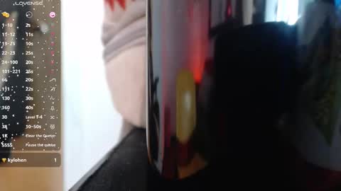 andy_eagleton_20 online show from 11, 3, 2026