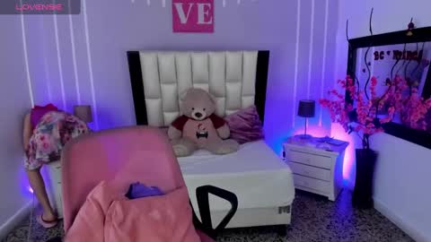 Andrea online show from 5, 11, 2025