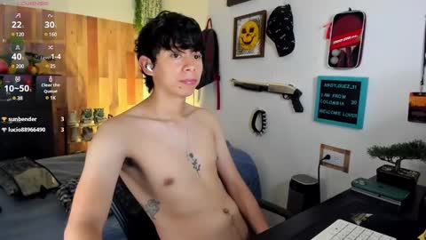 andy_guez_11 online show from 20, 2, 2025